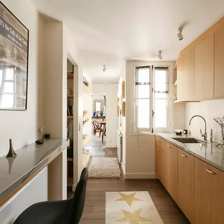 Apartment Rue Barbet De Jouy *
