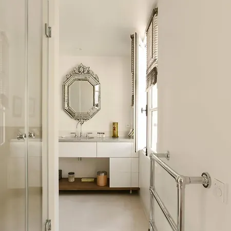 Rue Barbet De Jouy Apartment