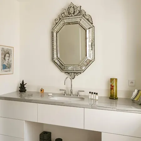 Rue Barbet De Jouy Appartement